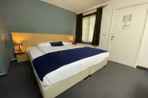 Hotel «Montovani», Брюгге
