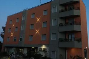 Hotel Senatore, Палаццоло-Акрейде