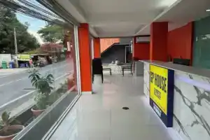 Отель «Solo Express Sukhumvit 81», Бангкок