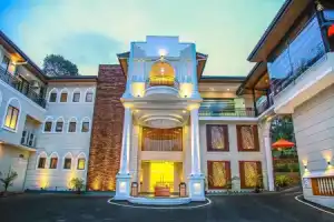 Royal Classic Resort, Канди