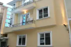 Brazil Hotel, Афины