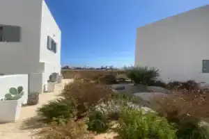 Poema Antiparos, Андипарос