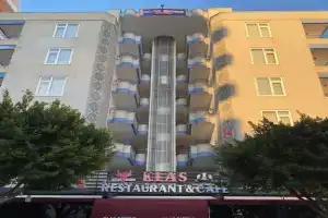 Suit Klas More Anex, Махмутлар
