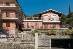 Villa Pifferi, Мальчезине