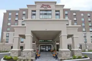 Hampton Inn & Suites by Hilton Toronto Markham, Маркем
