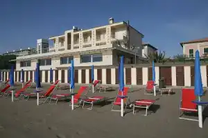 Hotel «Alta La Vista», Марина-ди-Кастаньето-Кардуччи