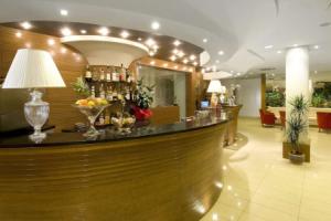 Hotel «Trevi», Каттолика