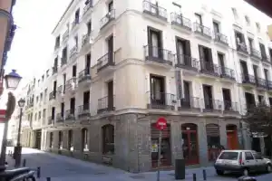 Hostal «La Zona», Мадрид
