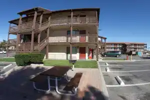 Palms Inn & Suites, Палмдейл
