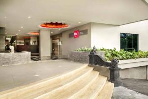 Отель «Grand Mercure Yogyakarta Adi Sucipto - Genose Ready, Chse Certified», Джокьякарта