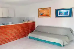 Apartman Vranjica, Сегет Враница