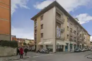 Hotel «Cecile», Пиза