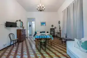 Villetta Delle Sirene, Монделло