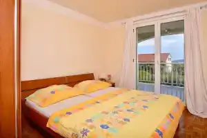 Apartmani Grozdi, Оребич