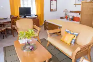 Villa Caballero, Анс-о-Пен