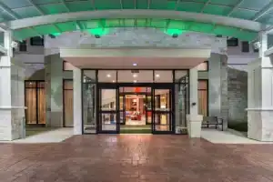 Отель «Holiday Inn Houston Ne-Bush Airport Area, An Ihg», Хамбл