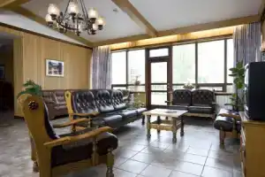 Отель «Legendary», Хедла