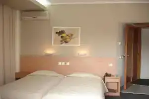 Park Hotel, Салоники
