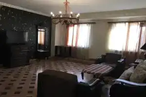 Highway Guest House, Ереван