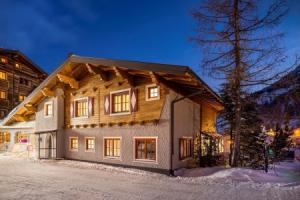 Hotel «Kesselspitze», Обертауэрн