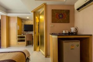 Отель «Smart Suites», Бангкок