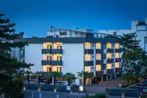 Costa Rica Bibione Aparthotel, Бибионе
