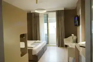 Hotel «Majestic», Дуррес