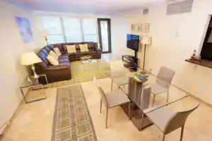 Suites by the Beach, Майами Бич