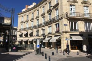 Gîte, Luxueux appartement T3 dans le Triangle D'Or "LES GRANDS HOMMES" Bordeaux, Бордо