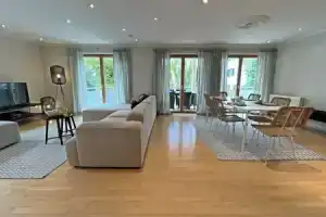 Ferienwohnung am Urbanbrunnen, Хагнау