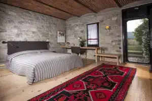 Urla Bagevi, Урла