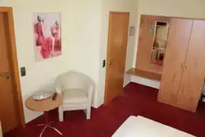 Stadthotel Augsburg, Аугсбург