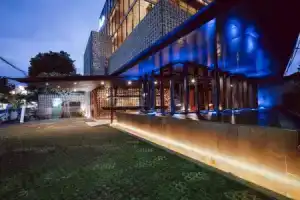 j Hotel Kuta, Кута