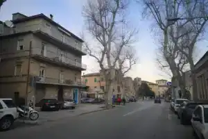 B&B Porta Romana-Language And Art, Асколи-Пичено