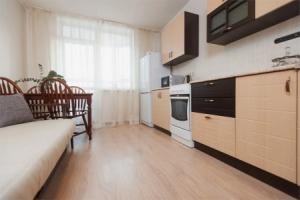 AHause на улице Щорса 103, Екатеринбург