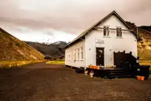 Welcome Edinborg, Скоугарфосс