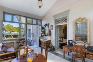 DellaGracia Mansion - up to 10 guests, Поссидония