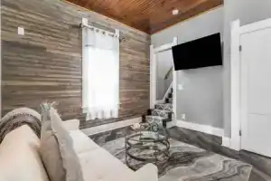 Modern 3 Bedroom House in Fountain Square, Индианаполис