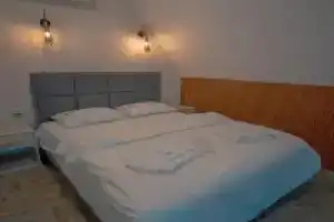 White Lily(Contact To Property 7 Days In Advance), Сапанджа
