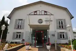 Villa Waldperlach by Blattl, Мюнхен