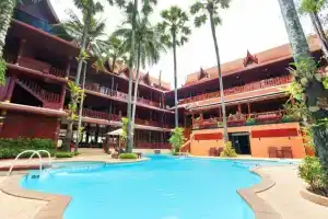 Royal Phawadee Village Patong - Sha Plus, Патонг