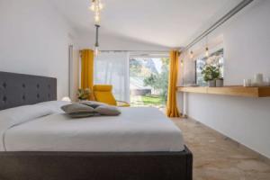 House Quirat Terrasini, Терразини
