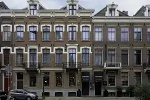 Отель «Catalonia Vondel Amsterdam», Амстердам