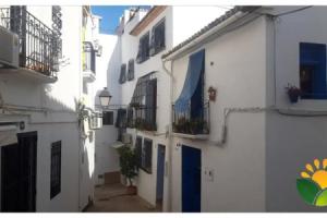 Casa la Rana Charming Townhouse near the beach, Алтея