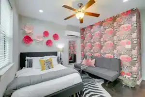 Houston Vacation Rental ~ 1 Mi to Downtown!, Хьюстон