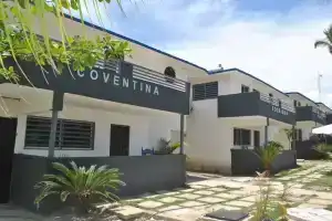 Hotel y Villas Salamar, Бараона