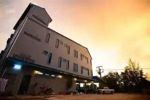 Seabox Khaolak Hostel, Као Лак