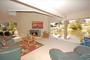 384 Beach Drive 4 Bedroom Home, Саут-Лейк-Тахо