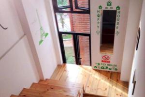 Oushang Bailing Apartment, Шанхай