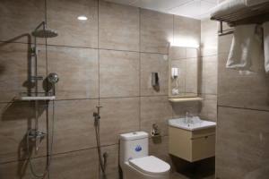 v One Hotel-Ambara Elite, Бангалор